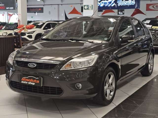 FORD FOCUS 1.6 SE 16V FLEX  MANUAL - 2013 - CINZA