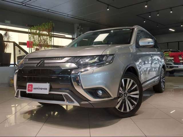 Mitsubishi OUTLANDER 2.2 MIVEC DI-D DIESEL HPE-S AWD AUTOMÁTICO