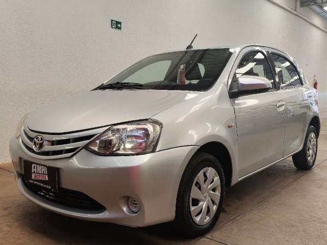 Etios Hatch X 1.3 Flex Completo 2017