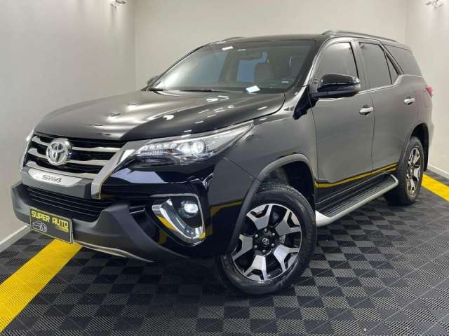 TOYOTA HILUX SW4