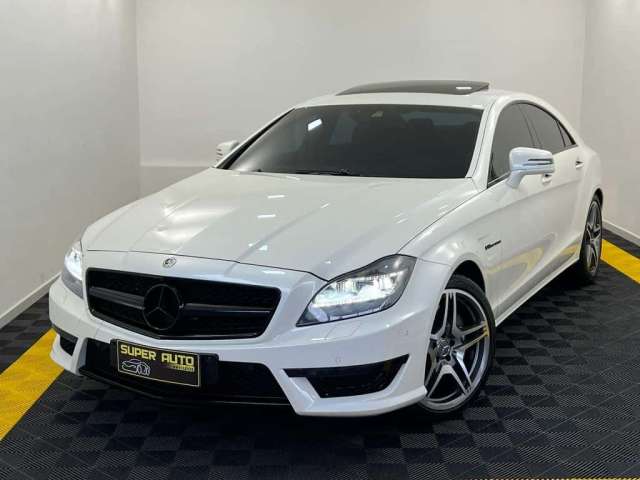 Mercedes-Benz CLS 63 AMG V8-BITURBO - Branca - 2013/2014