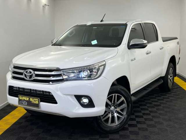 Toyota Hilux /  SRX 2.8T 177CV - Branca - 2017/2018