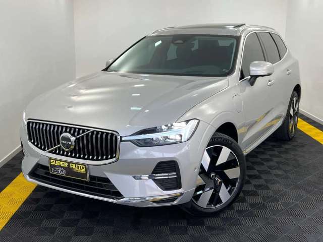 Volvo XC60 /  T8 ULTIMATE 2.0T HIBRIDO 462CV - Prata - 2023/2024