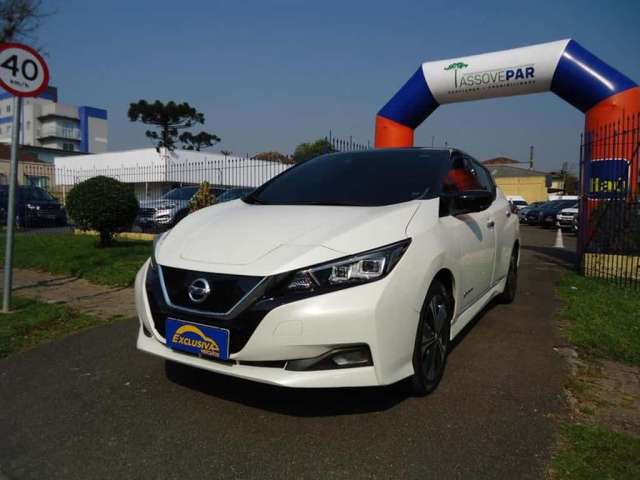 NISSAN LEAF 2022