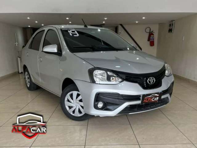 Toyota Etios 2019 1.5 x sedan 16v flex 4p manual