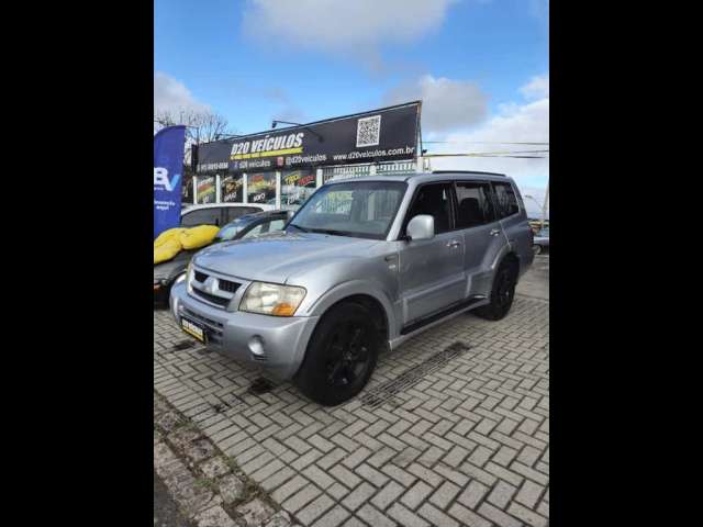 Mitsubishi PAJERO FULL 3.2 HPE 4X4 16V TURBO INTERCOOLER DIESEL 4P AUTOMÁTICO