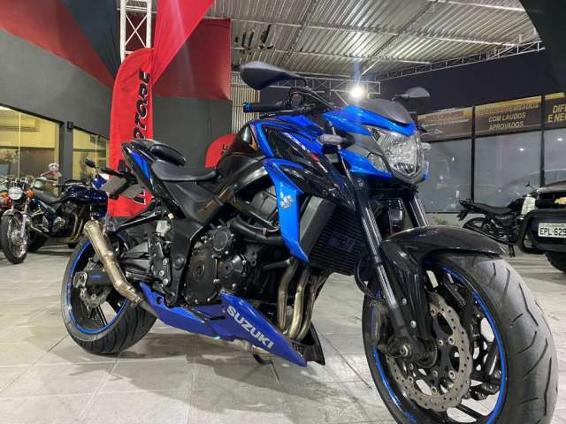 SUZUKI GSX-S 750 2019 IMPECÁVEL