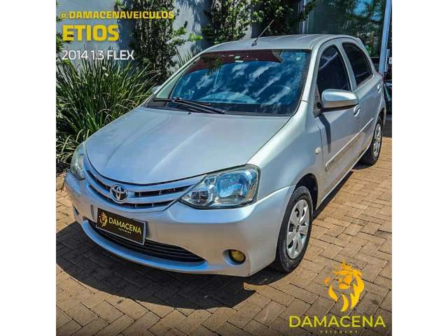 Toyota Etios 2014 1.3 x 16v flex 4p manual