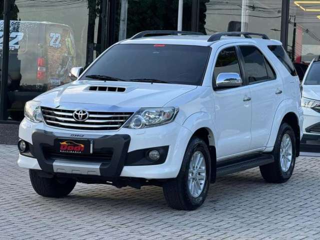 TOYOTA HILUX SW4 SRV 4X4 2013