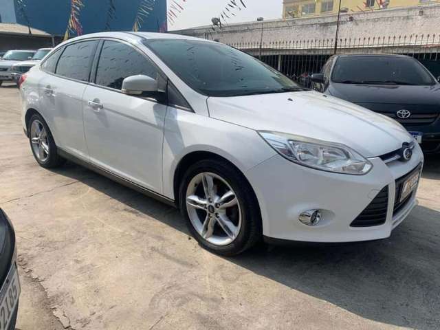 FORD FOCUS SE AT 2.0T 2014