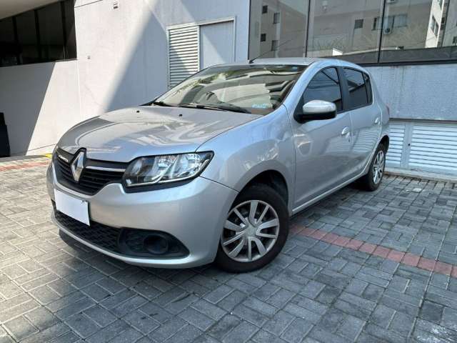 Renault Sandero 1.0 