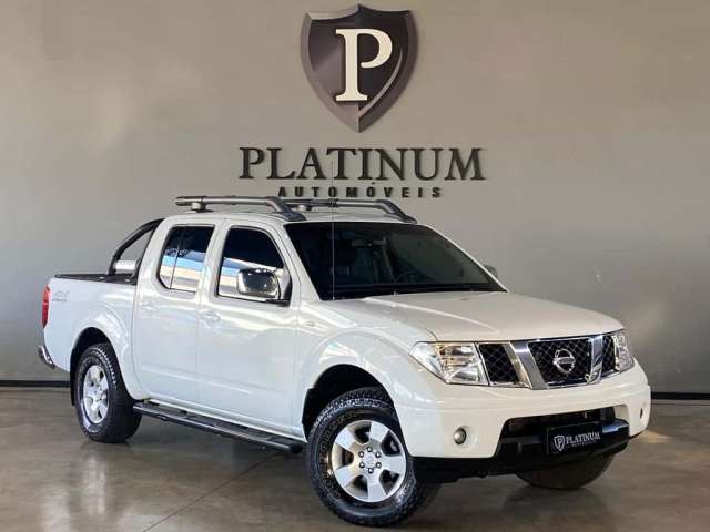 Nissan Frontier LE CD 4x4 2.5 TB Diesel Aut.  - Branca - 2011/2011