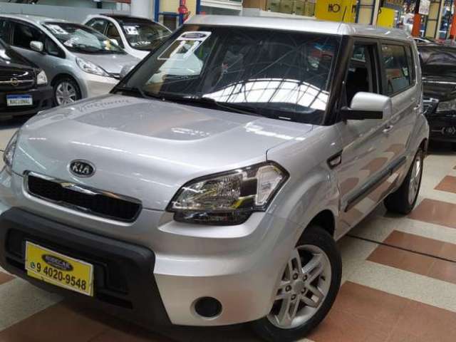 KIA SOUL