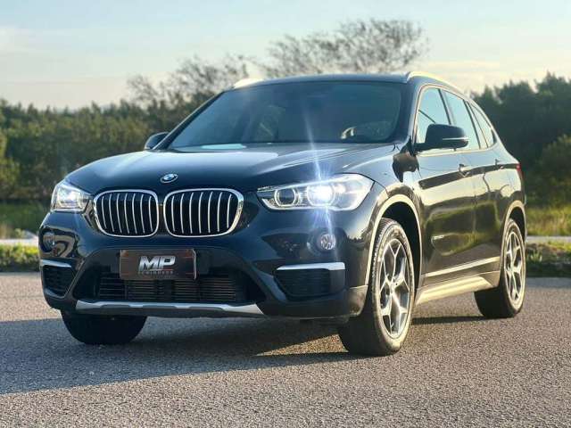 BMW X1 SDRIVE 20i 2.0/2.0 TB Acti.Flex Aut.  - Preta - 2017/2017