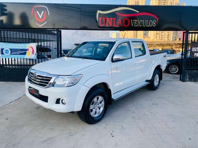 HILUX SRV 2.7 FLEX 2014 