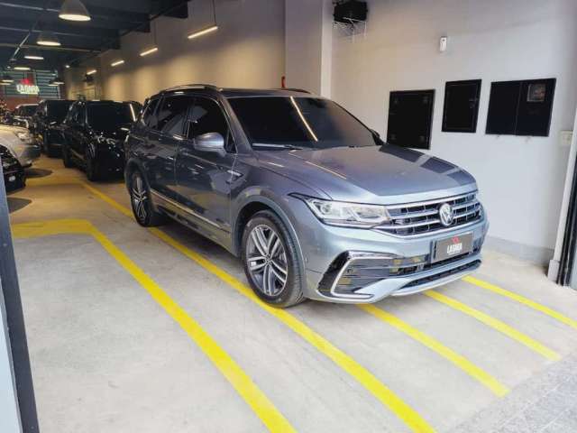 VW - VolksWagen TIGUAN Allspac R-Line 300 TSI 2.0  2024 Gasolina