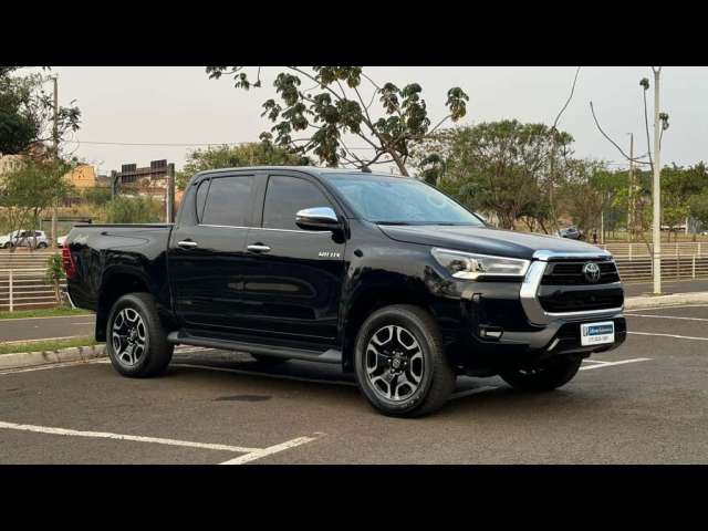 Toyota Hilux /  CDSRXA4FD - Preta - 2023/2023