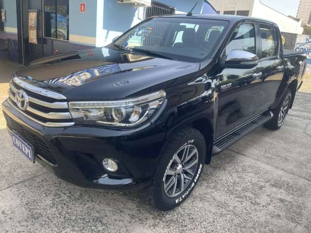 TOYOTA Hilux Caminhonete 2.8 16V SRX 4X4 TURBO DIESEL CABINE DUPLA AUTOMÁTICO