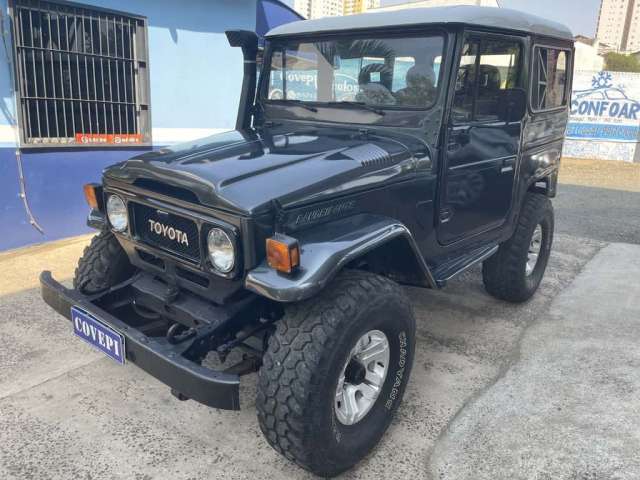 TOYOTA Bandeirante 3.7 4X4 DIESEL TETO RÍGIDO