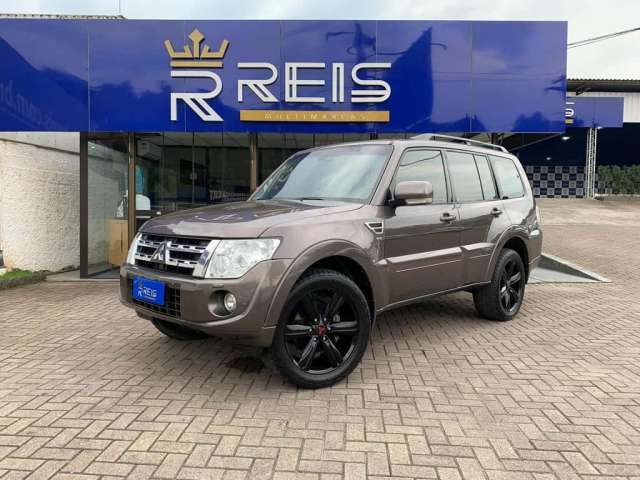 Mitsubishi Pajero I/MMC  HPE 3.2 D - Marrom - 2014/2014