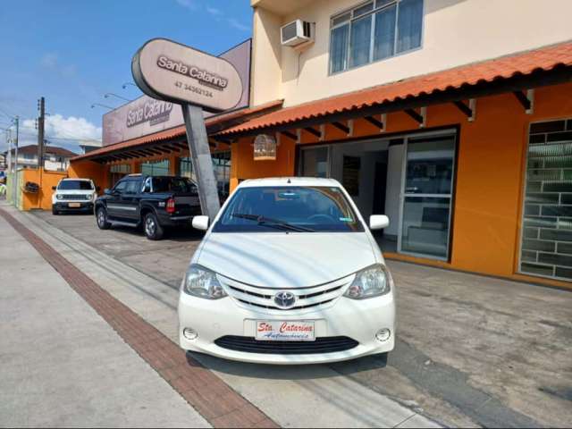 Toyota ETIOS 1.3 XS 16V FLEX 4P MANUAL