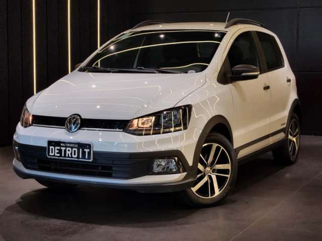 Volkswagen Fox VOLKSWAGEN - FOX 1.6 MSI TOTAL FLEX XTREME 4P MANUAL - Branca - 2019/2020