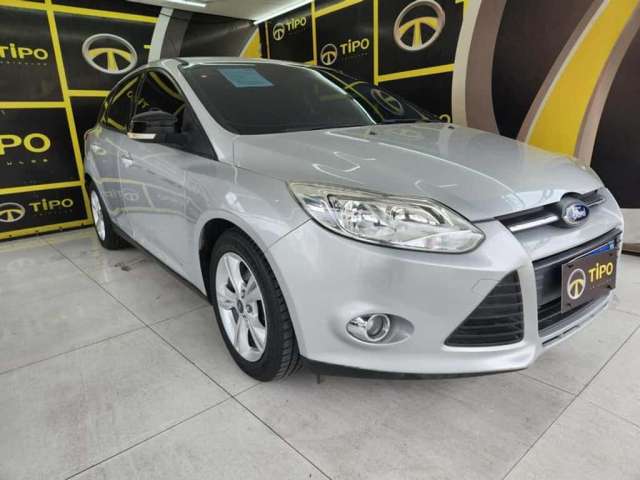 FORD FOCUS AUTOMATICO 1.6 2015