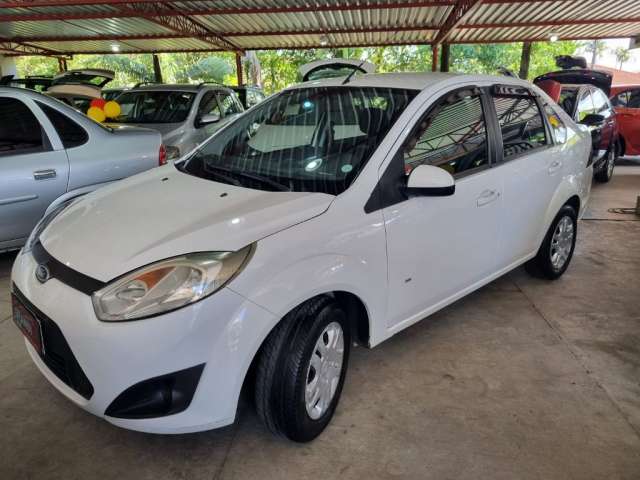 FIESTE SEDAN 1.6 SE COMPLETO