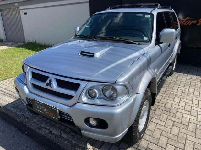 MITSUBISHI PAJERO 4X4 HPE D 2005