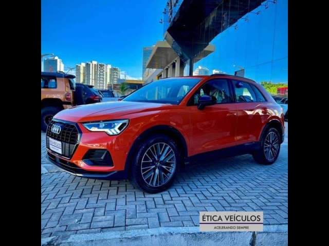 Audi Q3 Black Edition 1.4 TFSI Stronic 5p