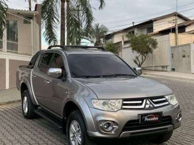 MITSUBISHI L200 TRITON