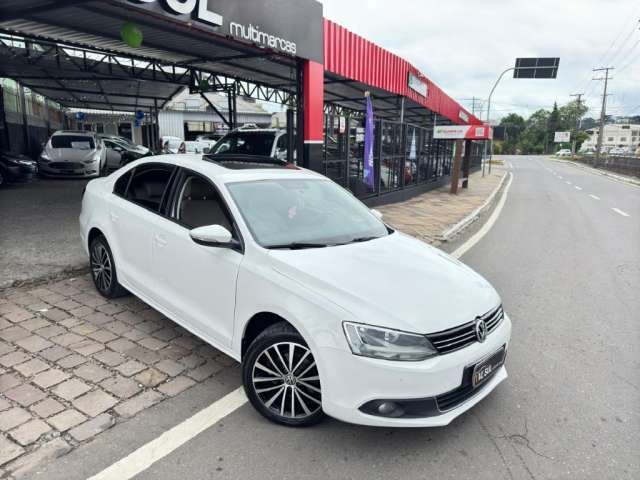 VW - JETTA 2.0 COMFOTLINE FLEX AUTOMATICO - 2013