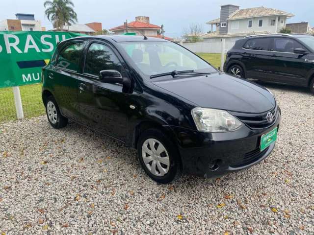 Toyota ETIOS XS  1.3 Flex 16V 5p Mec.