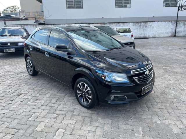 GM - Chevrolet ONIX HATCH LTZ 1.4 8V FlexPower 5p Mec. 2013 Flex