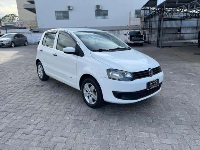 VW - VolksWagen Fox 1.0 Mi Total Flex 8V 3p 2014 Flex