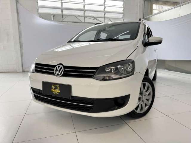 Volkswagen SpaceFox 1.6 Trend Total Flex 8V 5p - Branca - 2011/2011