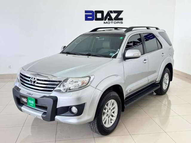 TOYOTA HILUX SW4 SR 4x2 2.7 Flex 16v Aut.