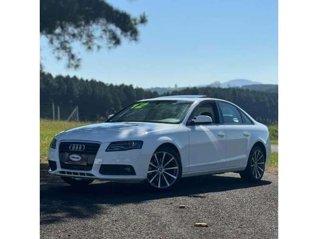 Audi A4 /  2.0T 180HP - Branca - 2011/2012