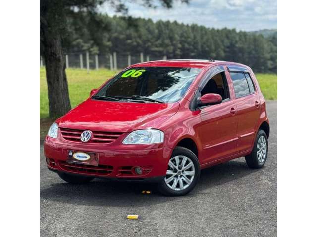 Volkswagen Fox W/ 1.0 - Vermelha - 2005/2006