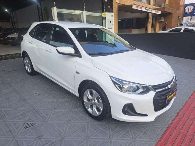 Chevrolet Onix LTZ 1.0 TURBO COM 6 MIL KM NA GARANTIA DE FABRICA  - Branca - 2023/2024