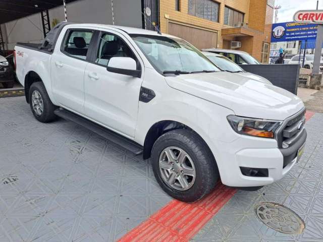 Ford Ranger XLS 4x4 DIESEL  - Branca - 2017/2017