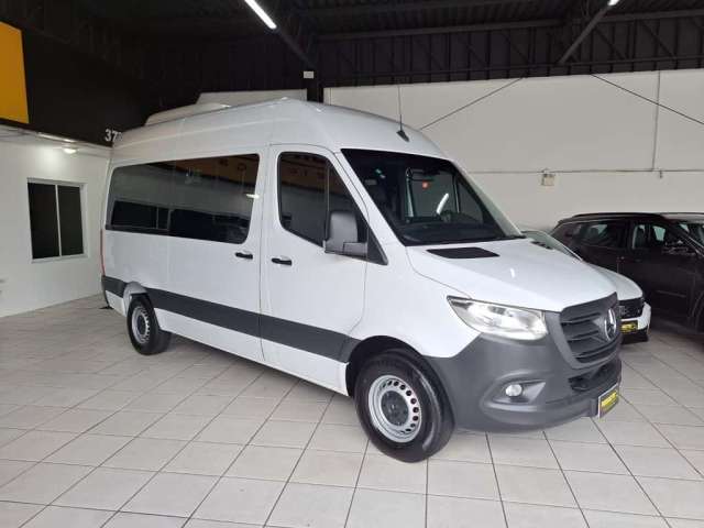 Mercedes-Benz Sprinter 416 VAN 16 LUGARES  71 MIL KM  - Branca - 2022/2022