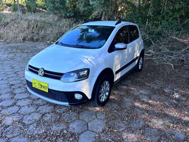 Volkswagen CrossFox W/ GII - Branca - 2013/2014