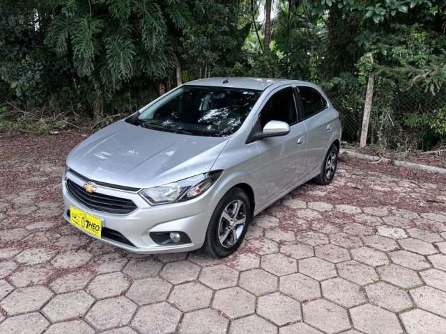 Chevrolet Onix 1.4MT LTZ - Prata - 2017/2018