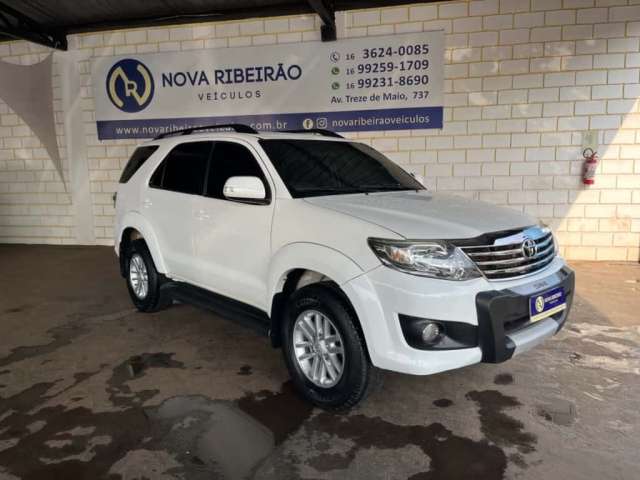 TOYOTA HILUX SW4 2.7 SR 7 LUGARES 4X2 16V FLEX 4P AUTOMÁTICO