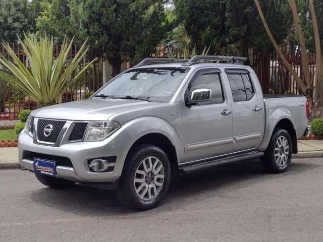 NISSAN FRONTIER LE CD 4X4-AT 2.5 TB-IC 4P 2013