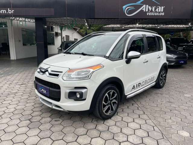 Citroën AirCross Exclusive 1.6 Flex 16V 5p Mec.  - Branca - 2010/2011