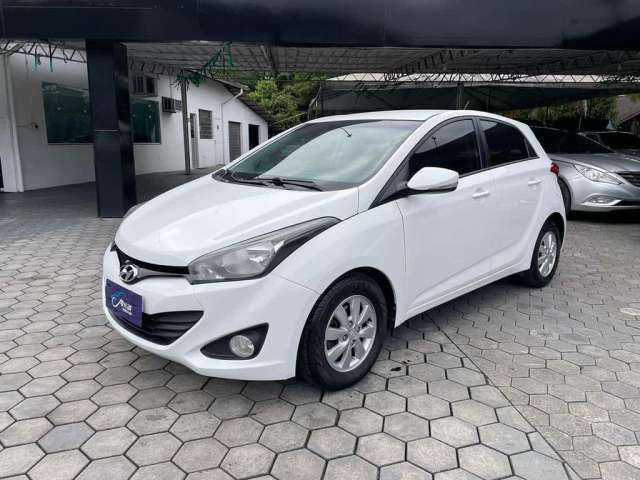 Hyundai HB20 Comf./C.Plus/C.Style 1.0 Flex 12V  - Branca - 2013/2013