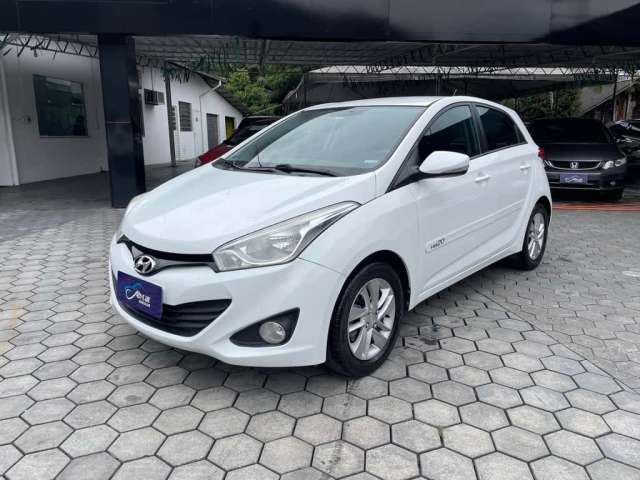 Hyundai HB20 1.6M PREM - Branca - 2013/2014