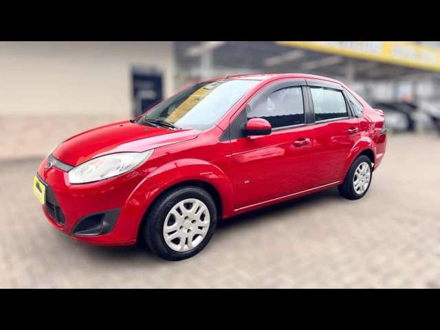 Ford Fiesta Sedan SE 1.6 8V Flex 4p  - Vermelha - 2013/2014